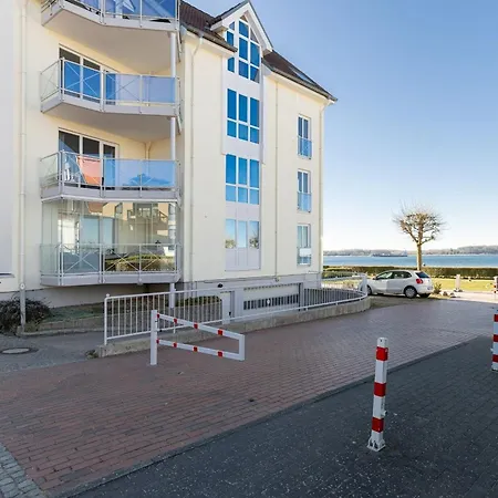 Strandhotel Nr 16 * Laboe